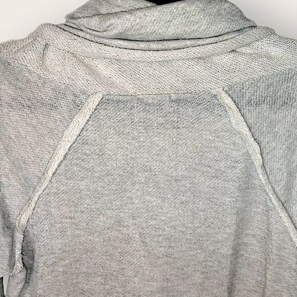 12pm By Mon Ami Womens Tee Sz M Unisex Cowl Neck Grey Gold Sparkle Reindeer Xmas - Picture 4 of 9